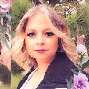 Meet your Posher, Vicky